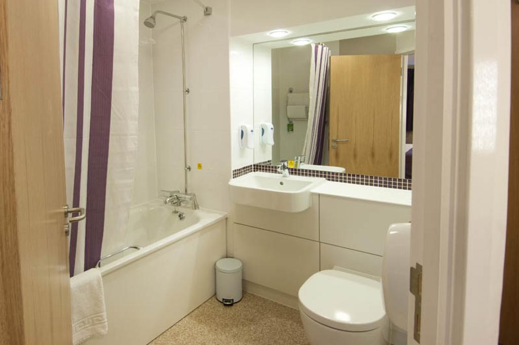 Premier Inn Norwich - Broadlands Park Thorpe St Andrew Szoba fotó